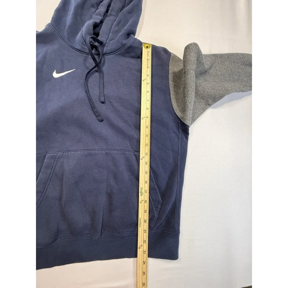 Nike boys blue